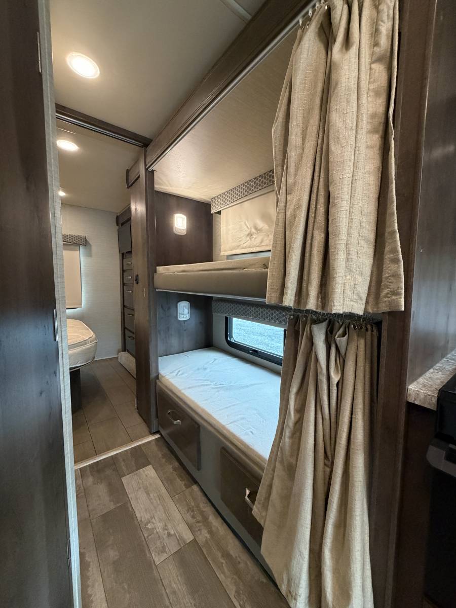 2019 Jayco Greyhawk 31F - Image 25