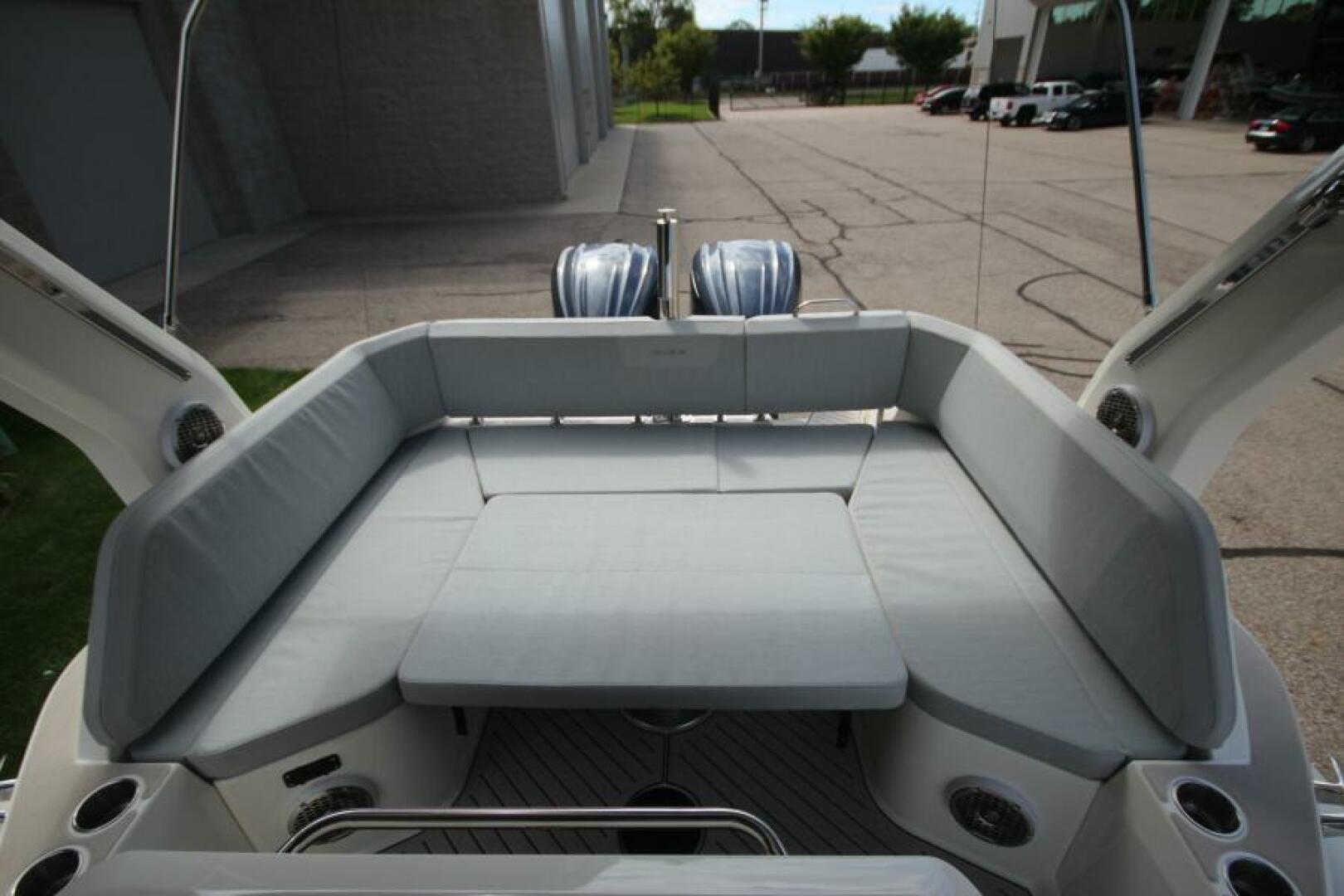 2024 Zodiac Medline 9 NEO - Image 24