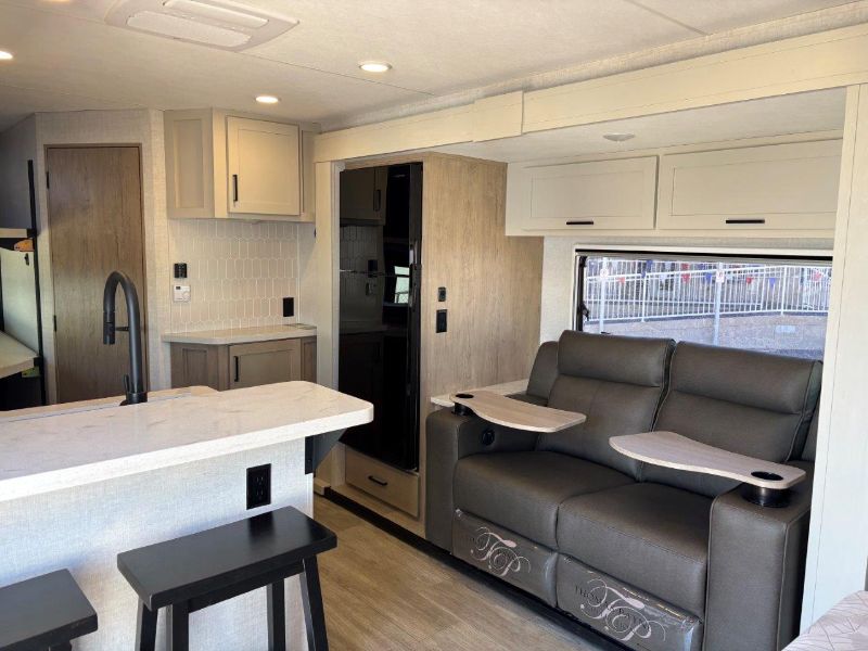 2027 Ember RV Touring Edition 2200ETL - Image 8