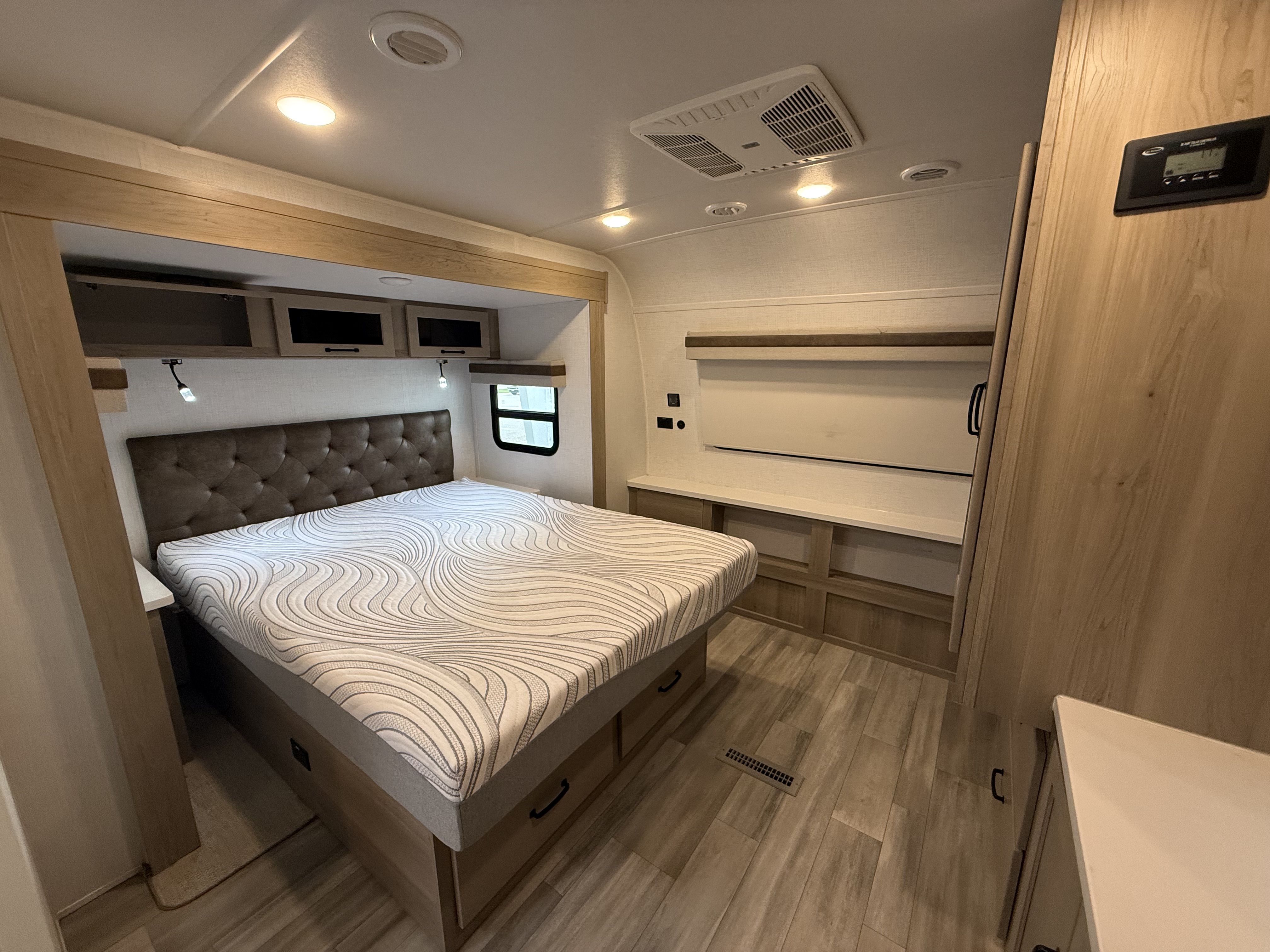 2024 Forest River Rockwood Ultra Lite 2906BS - Image 19