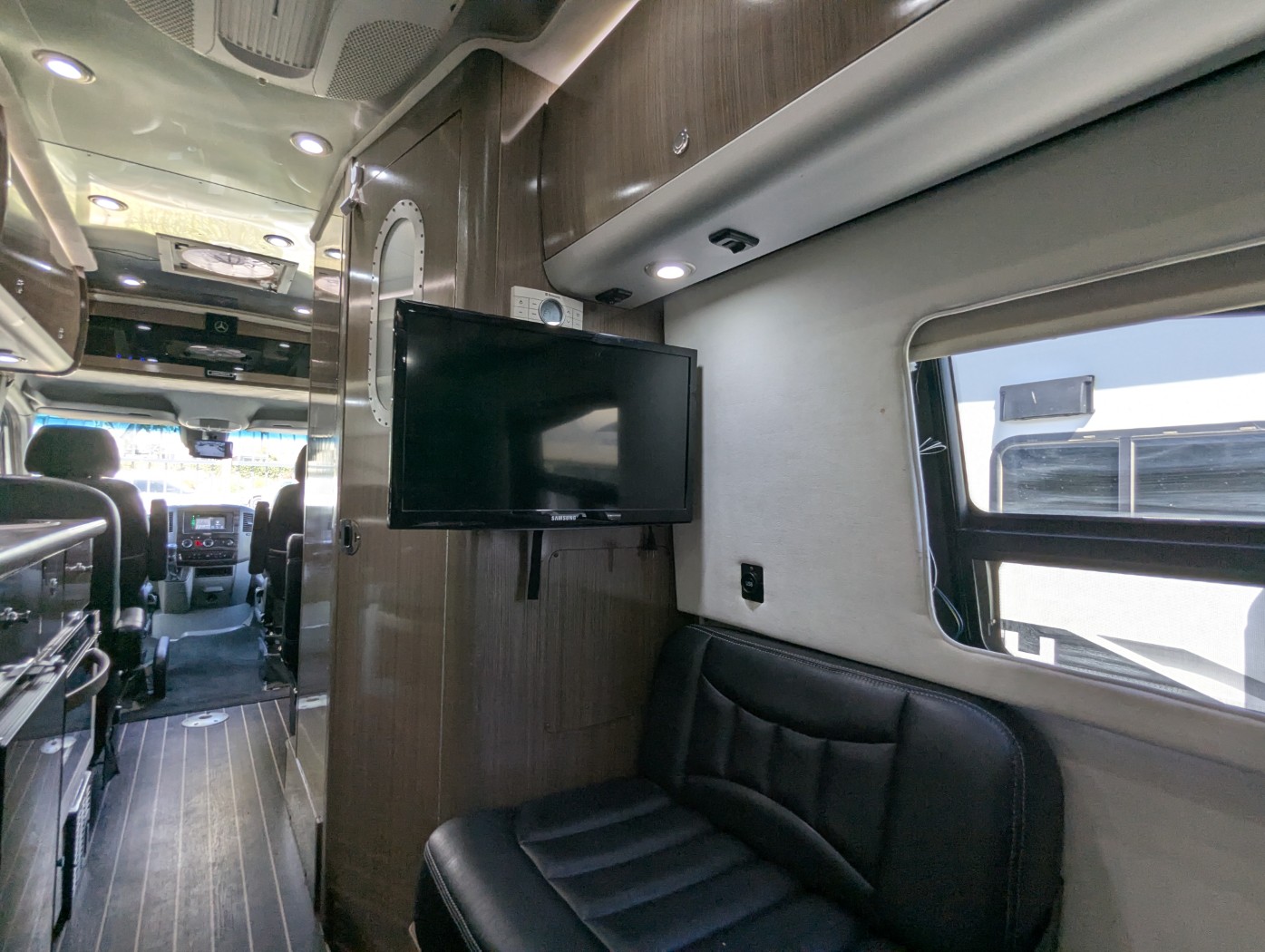 2017 Airstream Interstate Grand Tour EXT - Image 25