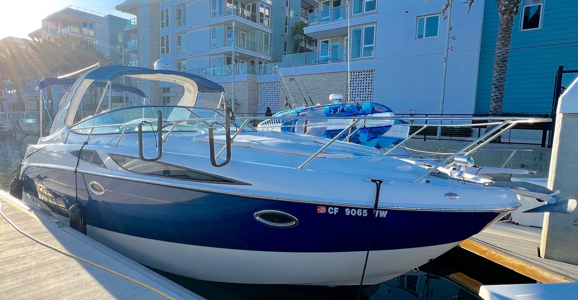 2012 Bayliner 335 - Image 4