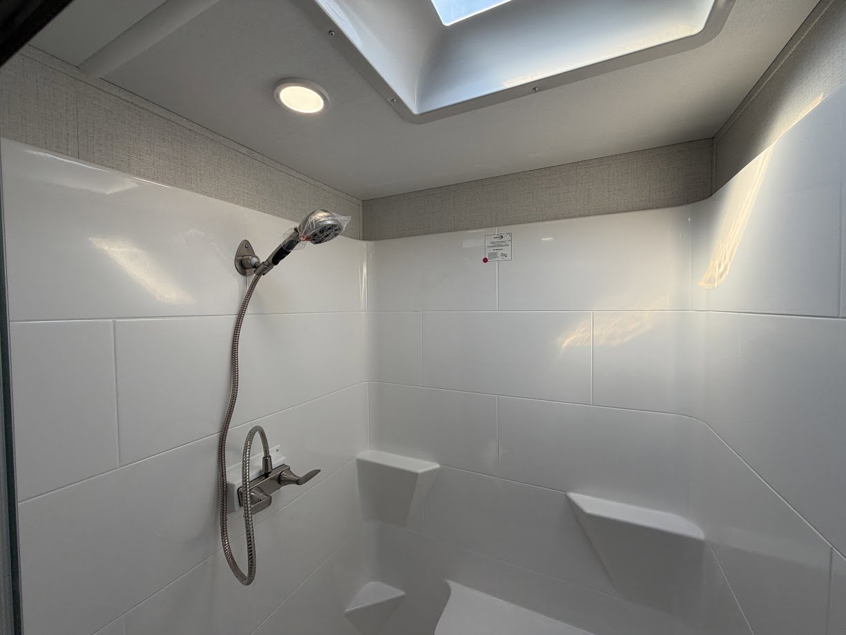 2026 Keystone ALPINE 3710FL - Image 66