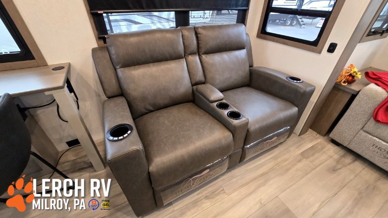 2026 KZ RV Durango Gold G384MSQ - Image 24