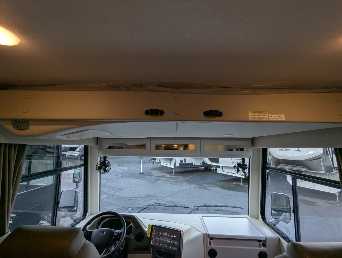 2026 Thor Motor Coach Windsport 35G - Image 8
