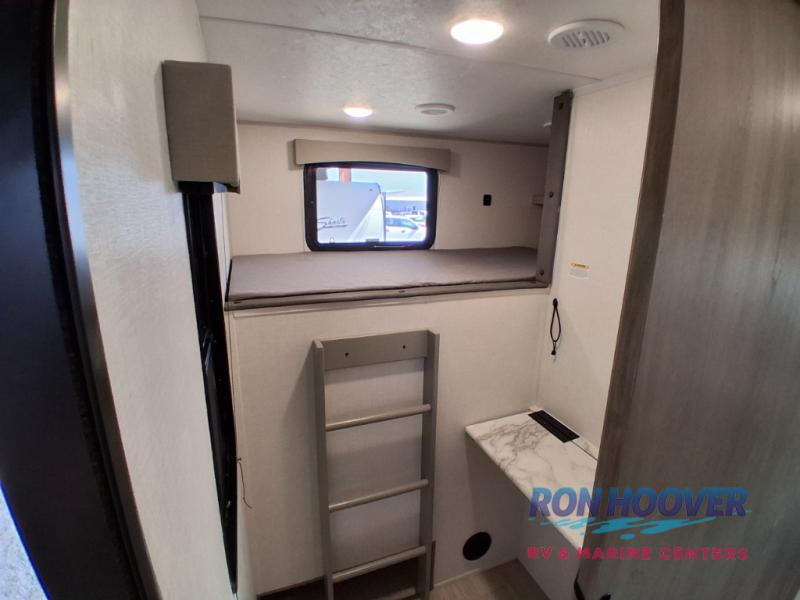 2025 COACHMEN 282DORM - Image 14