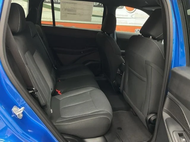 2026 Jeep Cherokee LAREDO 4X4 - Image 30