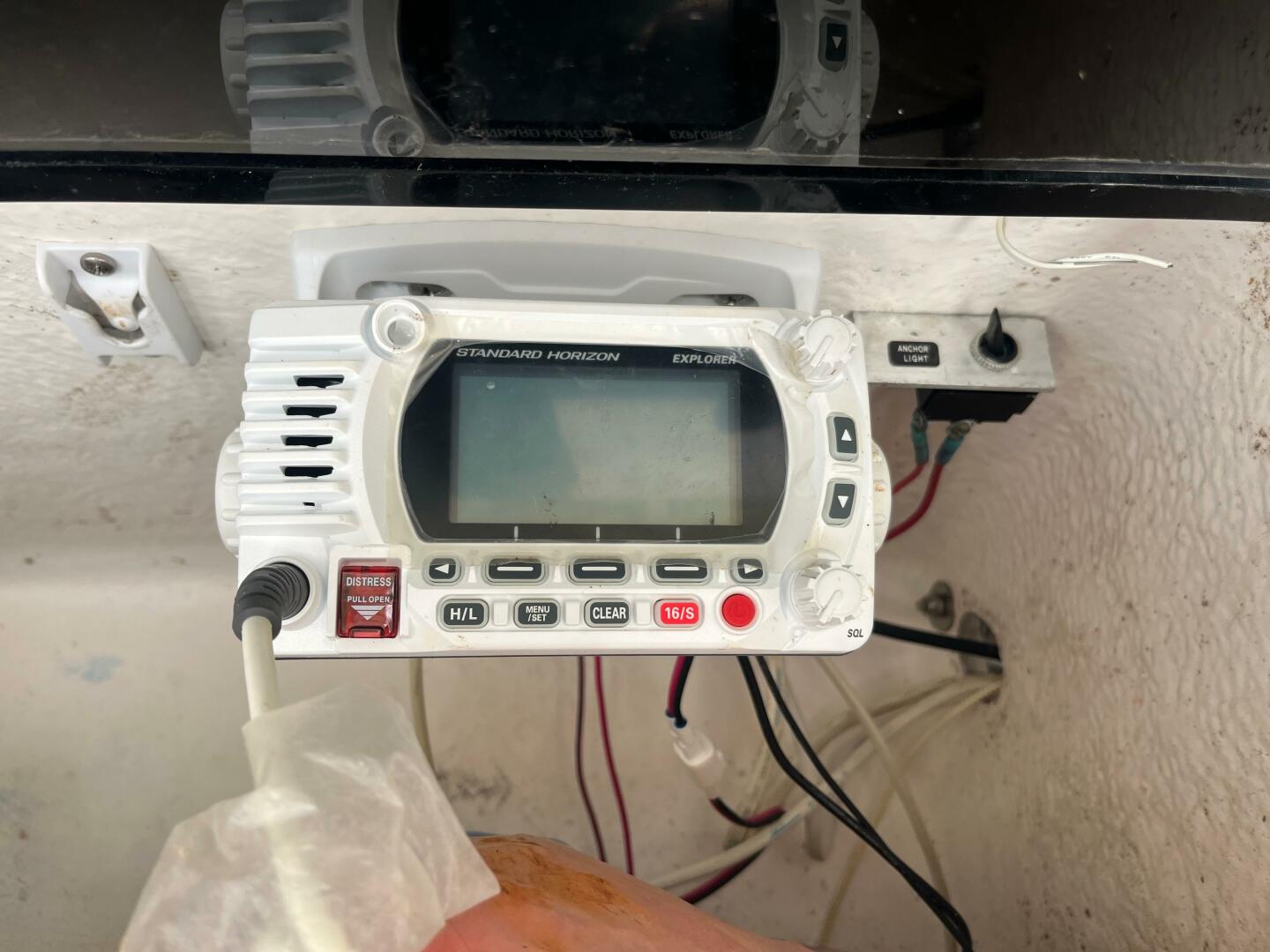 1998 Blue Fin 25 Center Console - Image 10