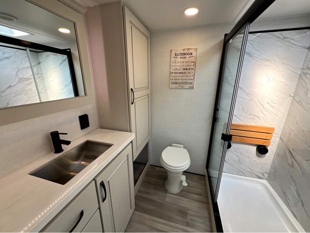 2024 Alliance RV PARADIGM 375RD - Image 18