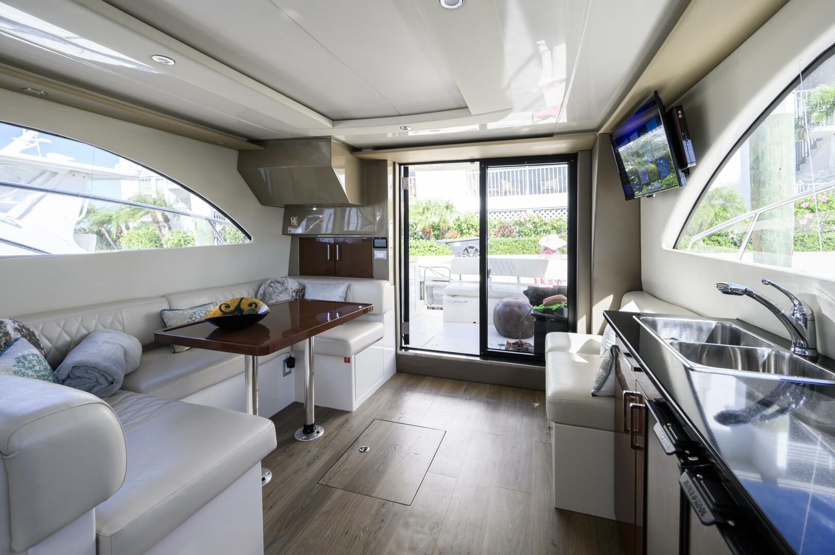 2017 Carver C40 - Image 25