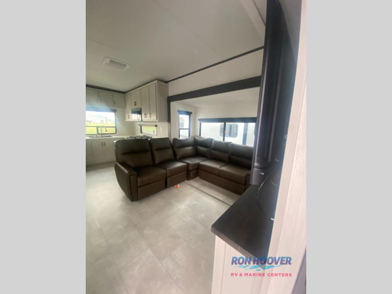 2026 FOREST RIVER 38BNB - Image 4