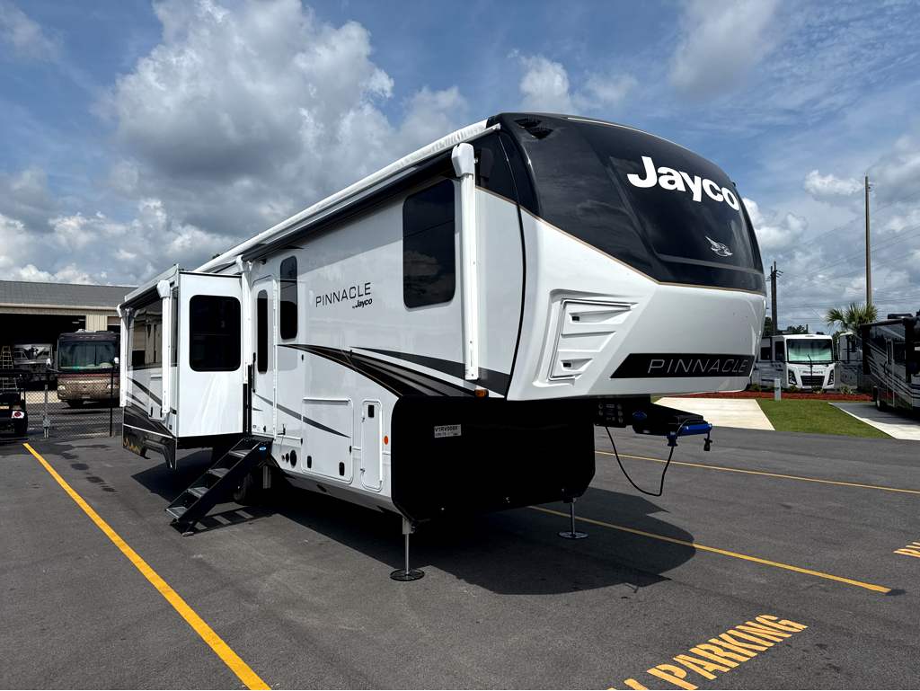2027 JAYCO PINNACLE 32RLTS - Image 1