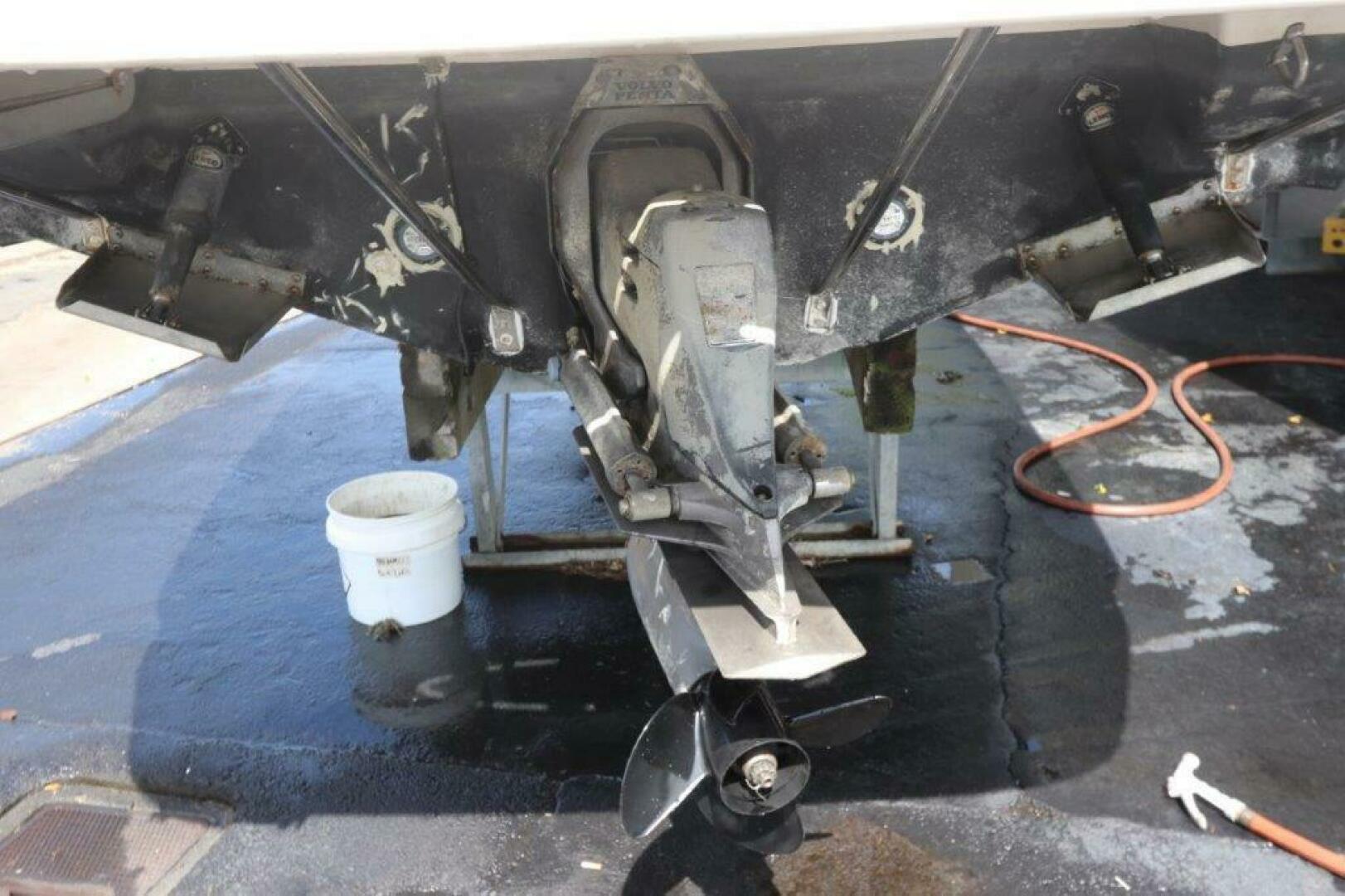 2006 Stingray 240 CS Base - Image 5