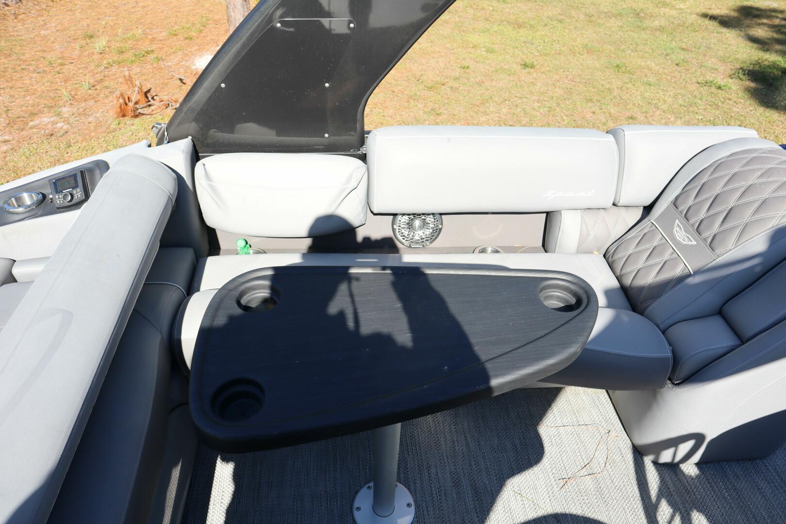 2021 Bennington RX25 Sport - Image 26