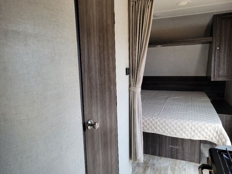 2020 Highland Ridge Mesa Ridge Conventional MR21FB - Image 12