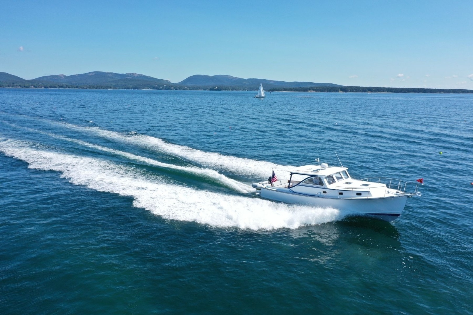2022 Ellis 36 Express Cruiser - Image 31