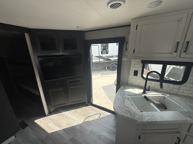 2022 JAYCO JAYFLIGHT 38BHDS - Image 19