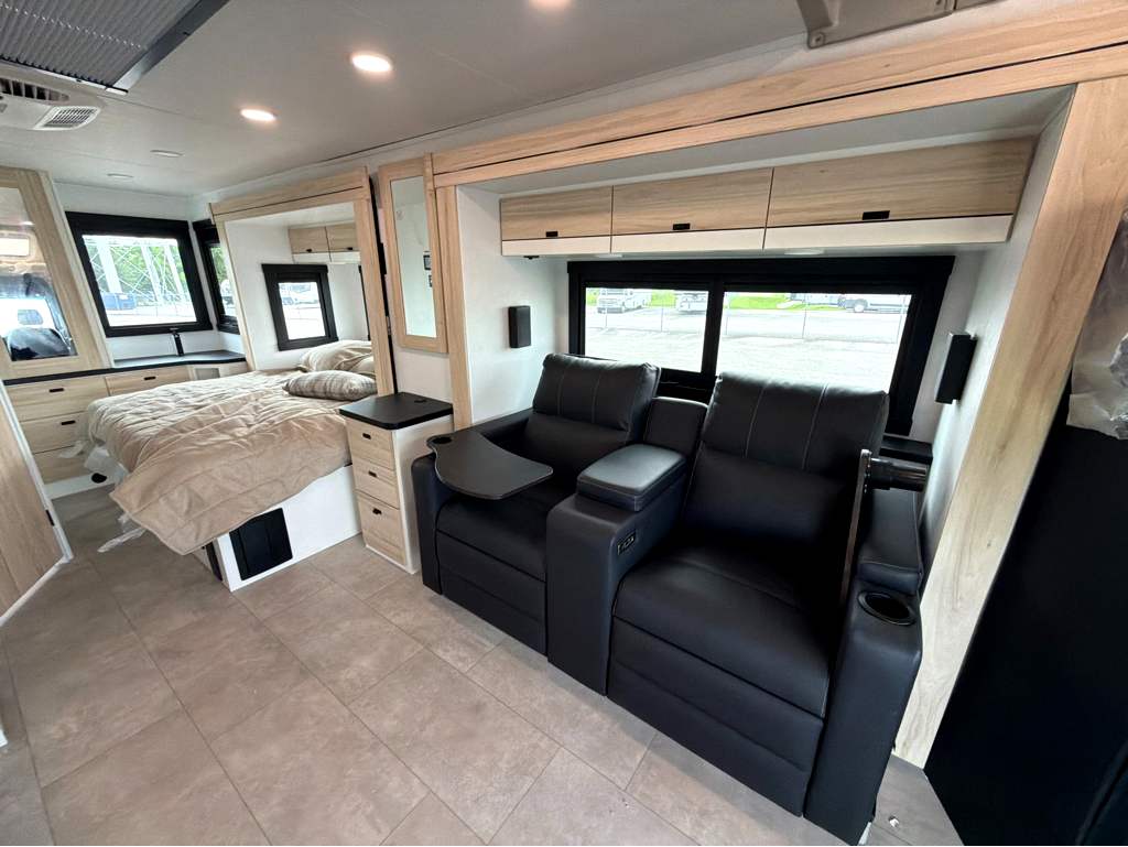 2027 JAYCO MELBOURNE PRESTIGE 25LP - Image 18