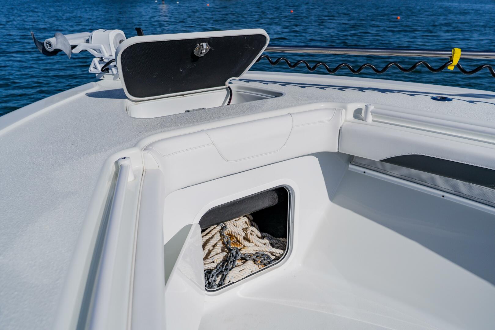 2025 Yellowfin 36 Offshore - Image 10