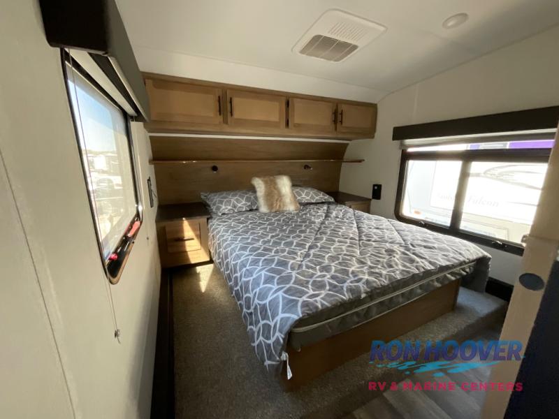 2023 FOREST RIVER CHEROKEE BLACK LABEL M245TRBL - Image 30