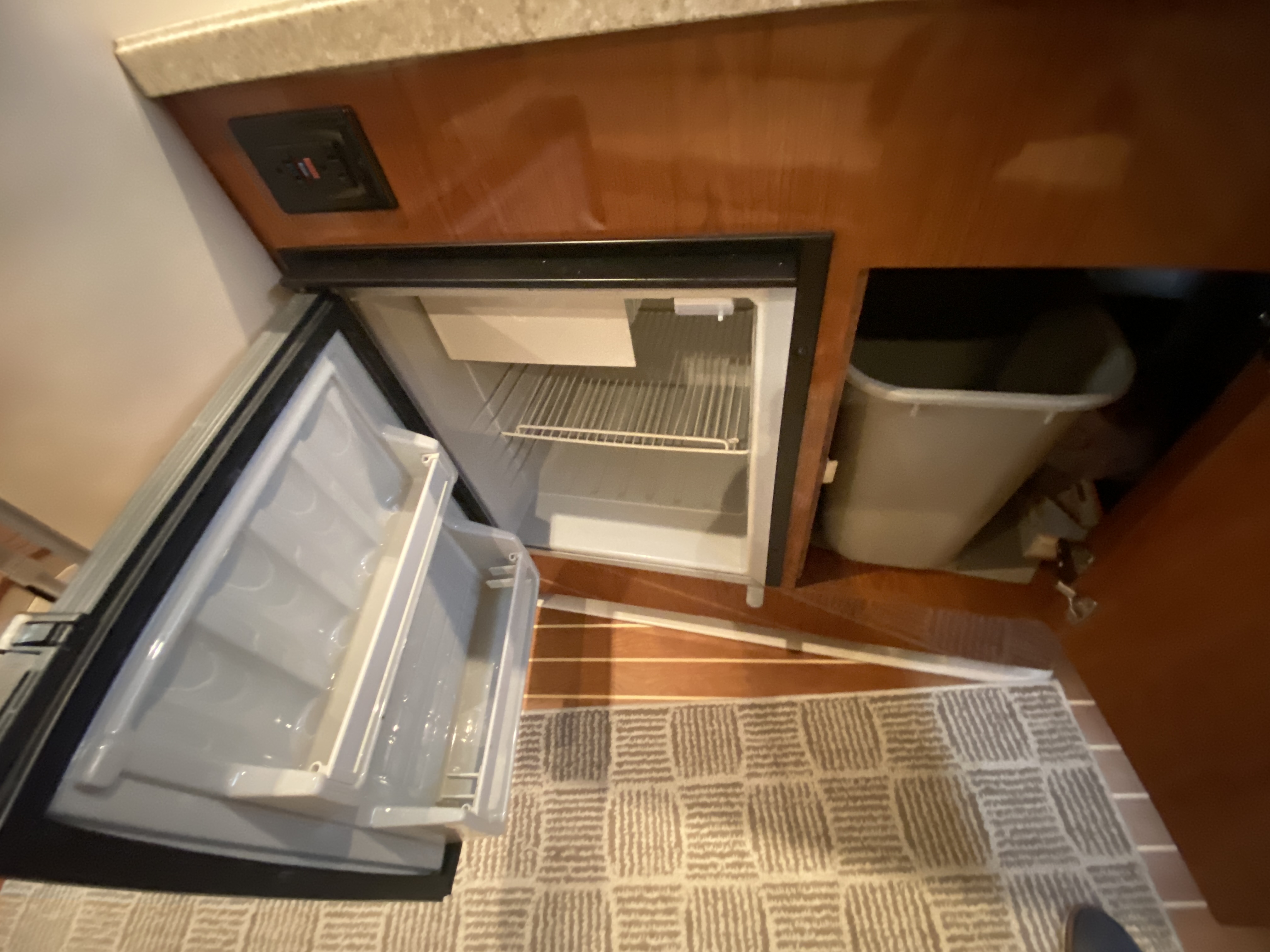 2008 Regal 3360 Window Express - Image 37