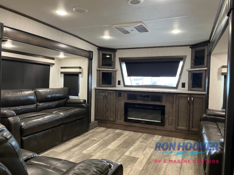 2021 FOREST RIVER 379FLOK - Image 12