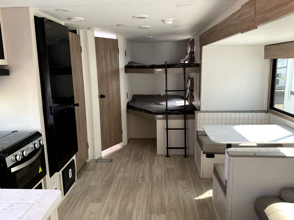 2027 KZ SPORTSMEN 261 BHK - Image 7