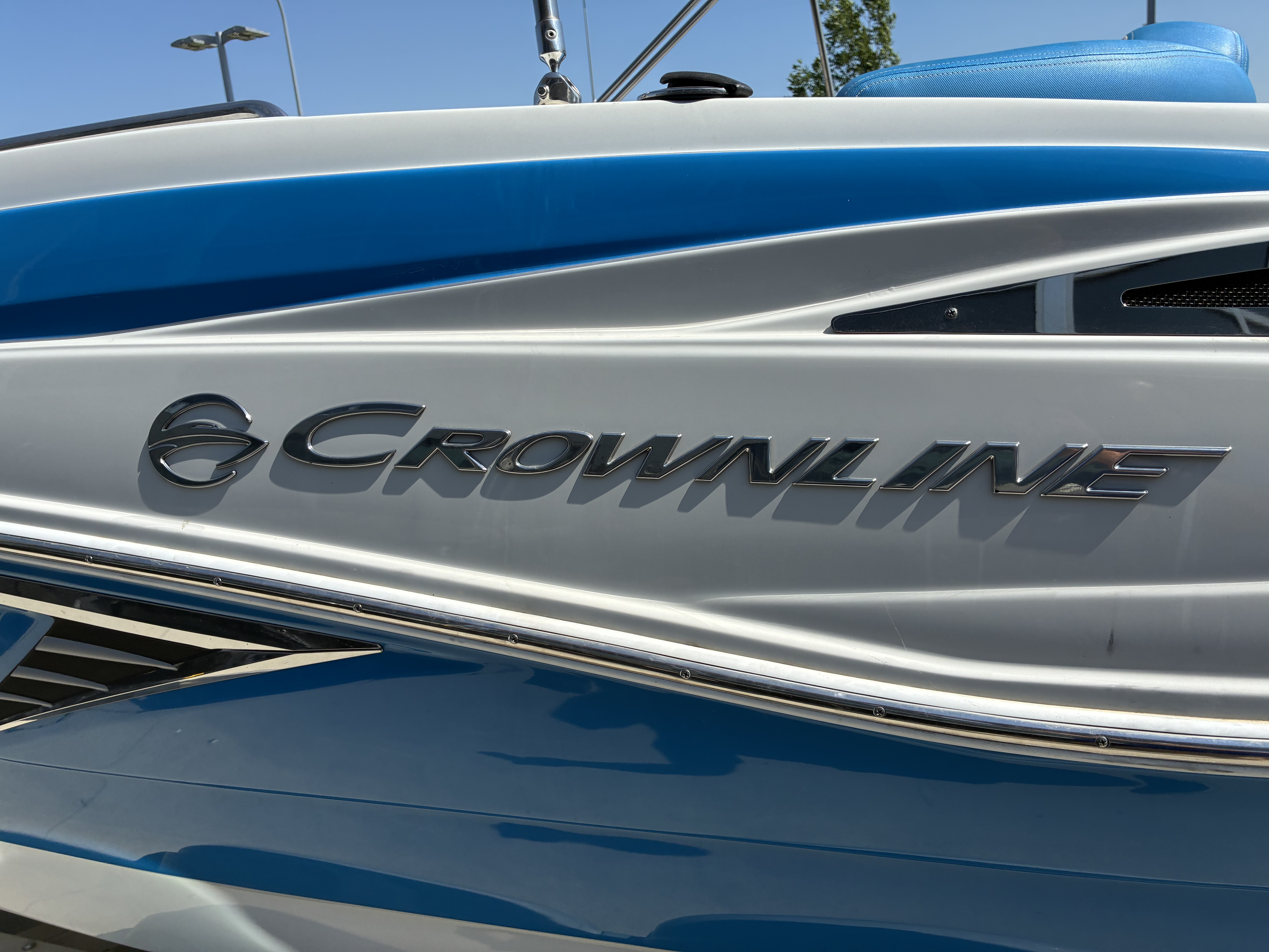2021 Crownline E 205 XS - Image 9