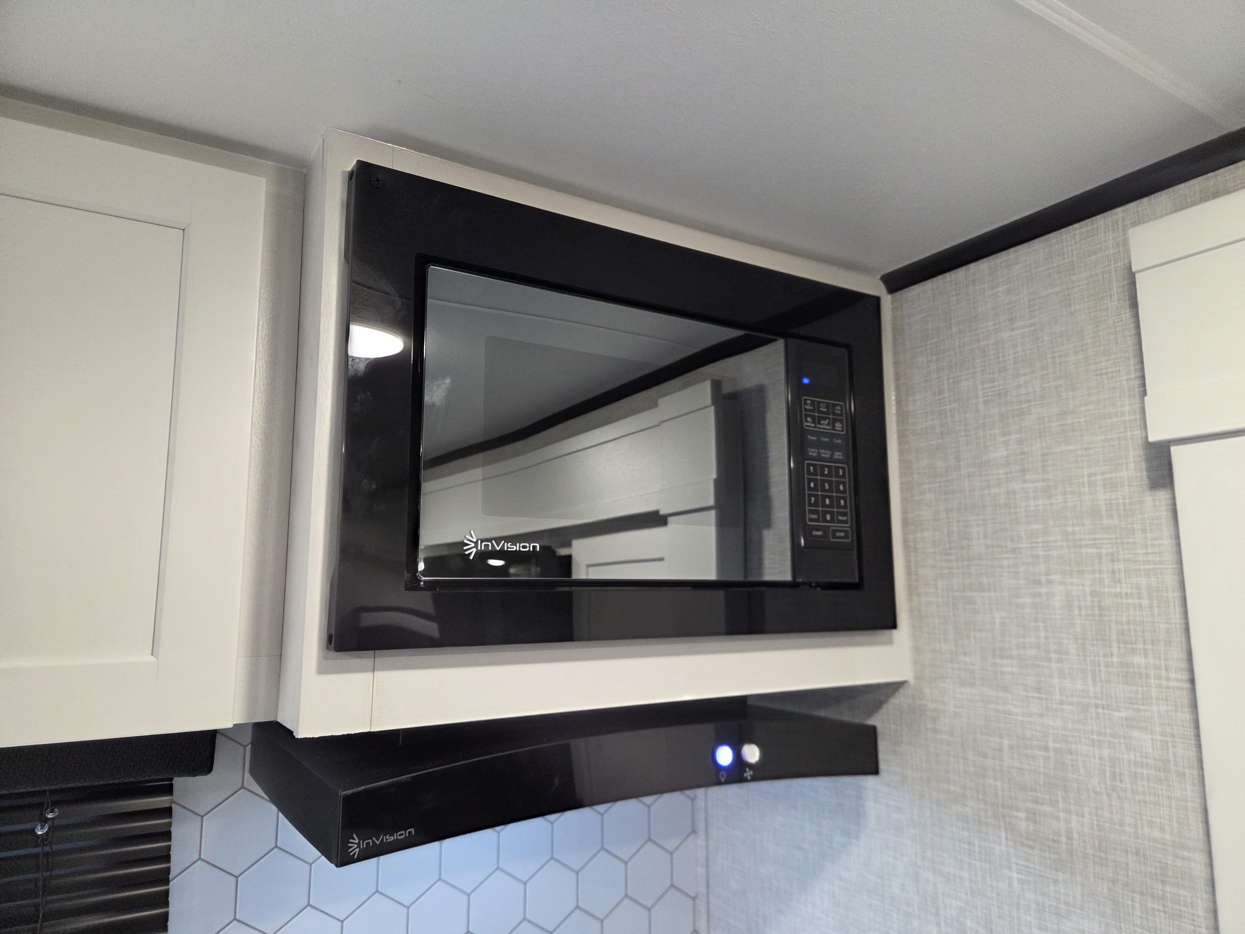 2025 Jayco Jay Feather 23RK - Image 9