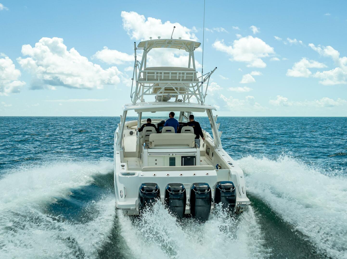 2016 Boston Whaler - Image 55