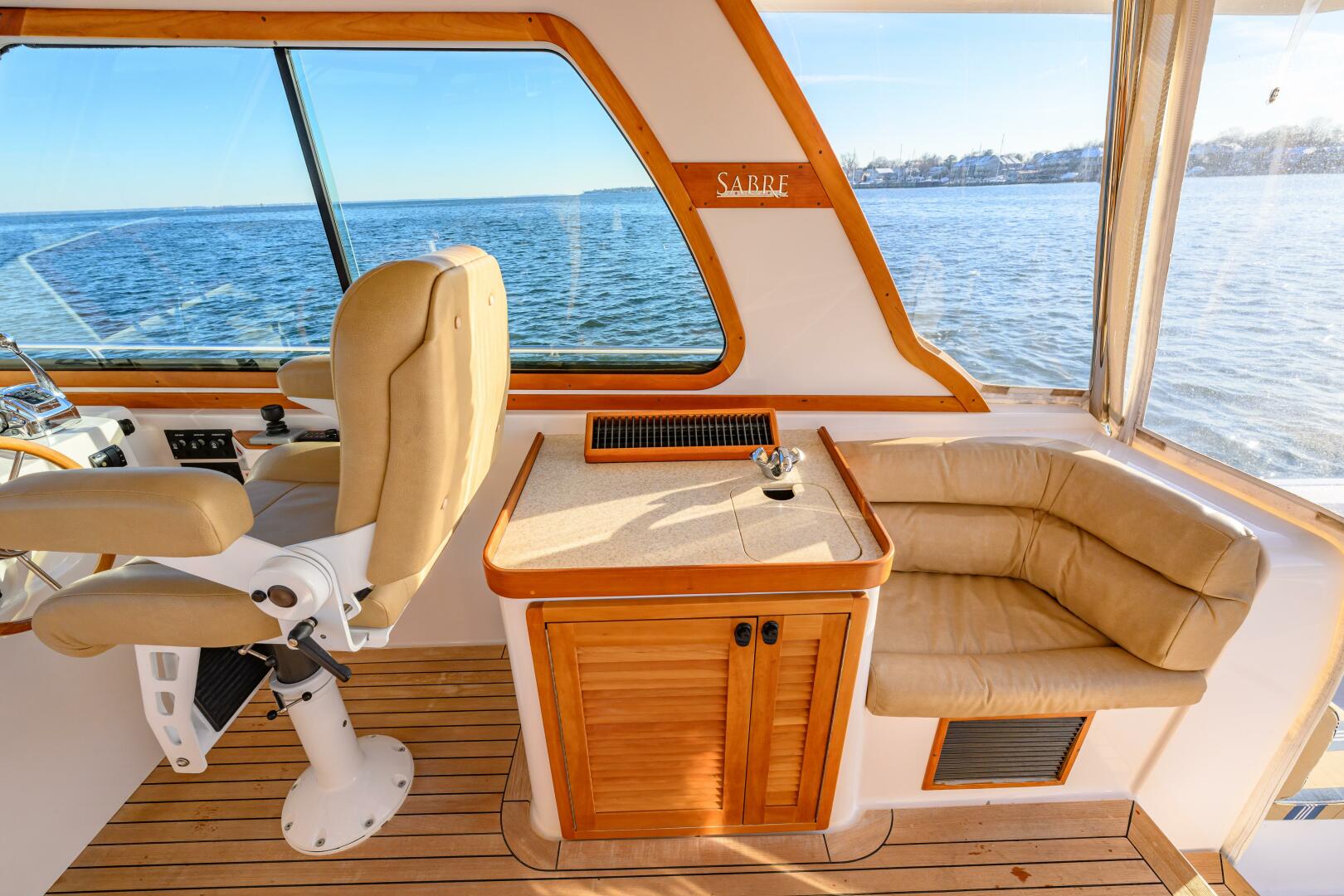 2009 Sabre 42 Hard Top Express - Image 22