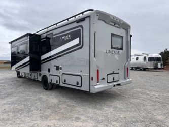2027 GRAND DESIGN LINEAGE SERIESE 30DC - Image 4