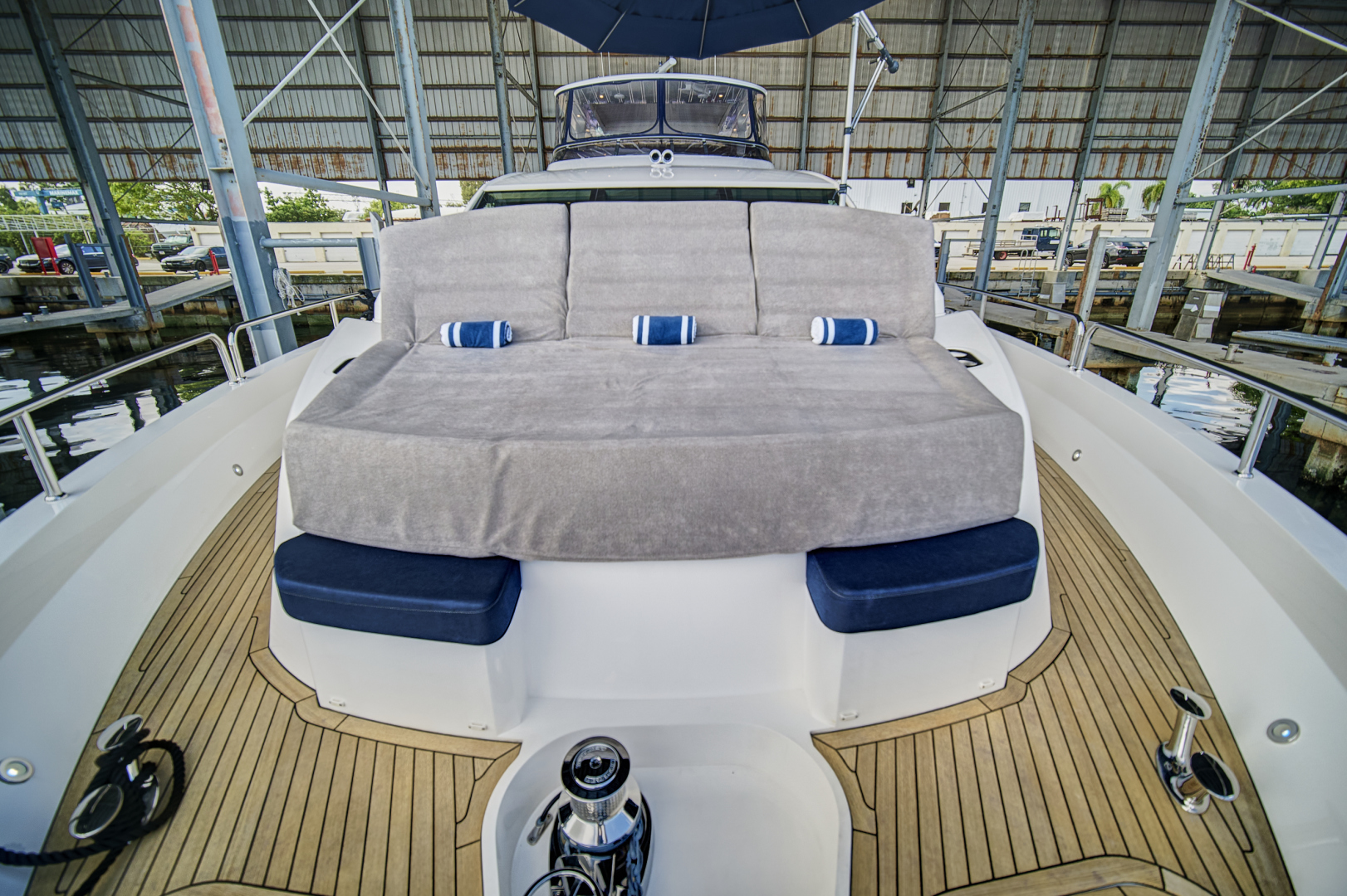 2019 Sunseeker 86 Yacht - Image 23