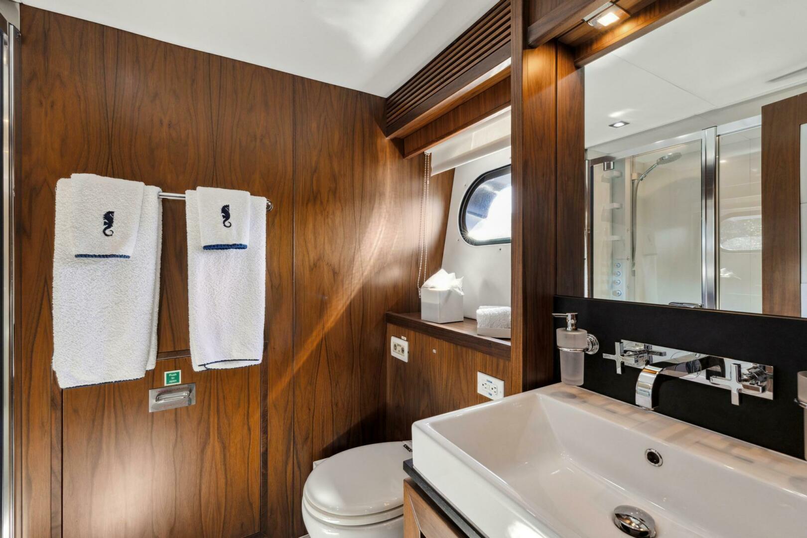 2011 Sunseeker 34M - Image 33