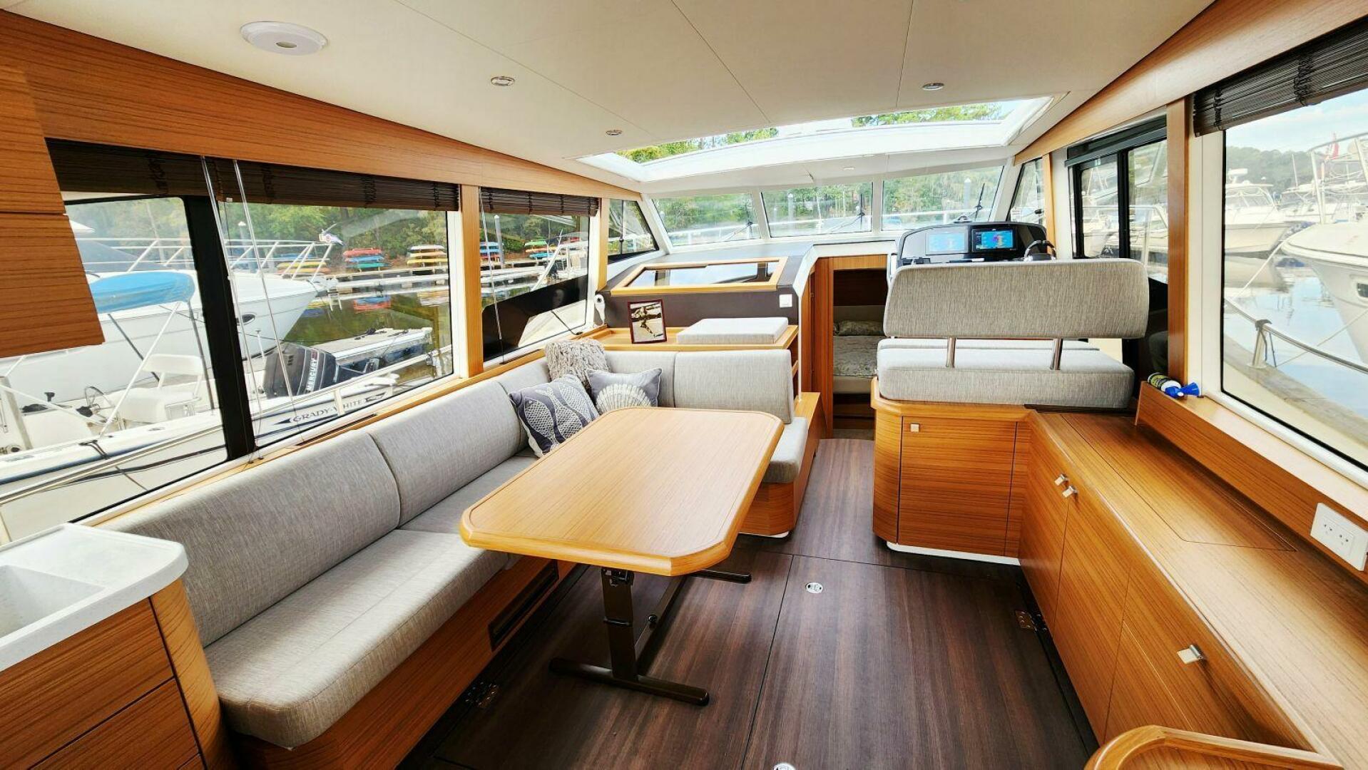 2022 Greenline 40 Hybrid - Image 19