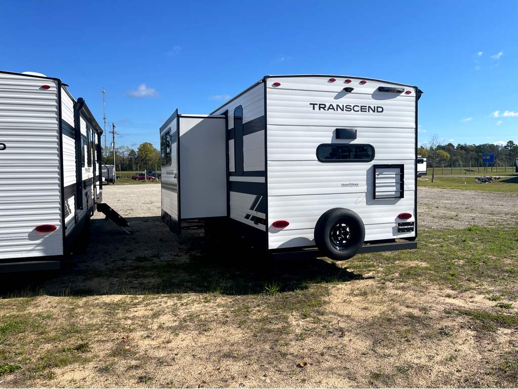 2026 GRAND DESIGN TRANSCEND 285RKT - Image 4
