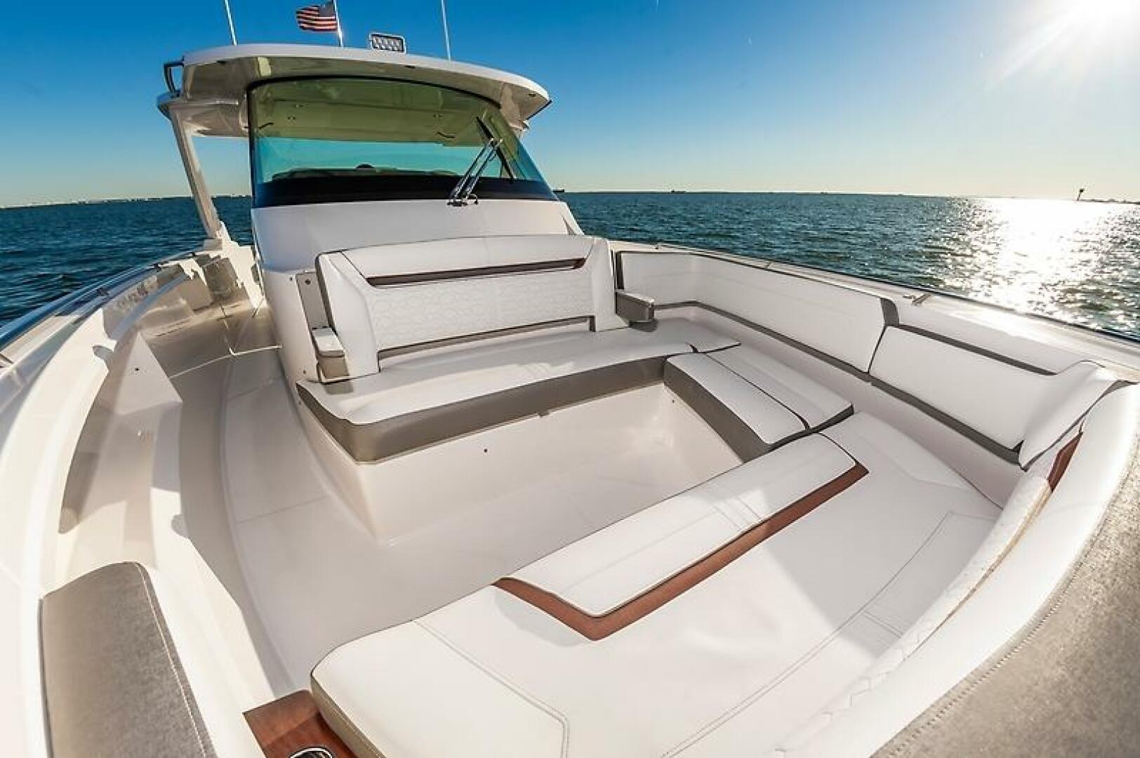 2023 TIARA YACHTS TIARA YACHTS 38 LS Base - Image 26