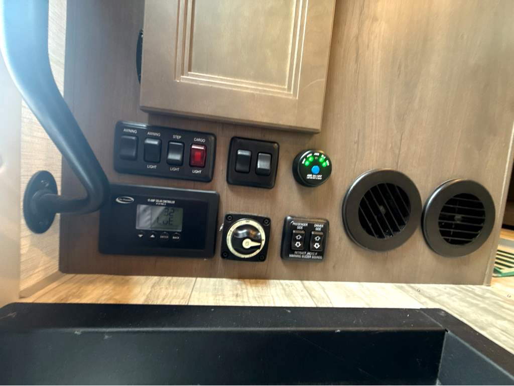 2025 Thor Motor Coach MAGNITUDE GA31 - Image 10