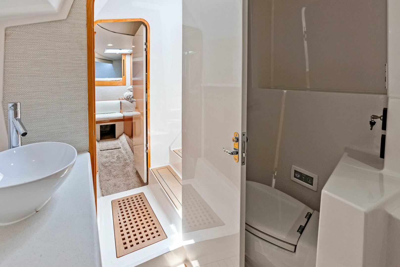 2020 Calcutta 480 Catamaran - Image 21