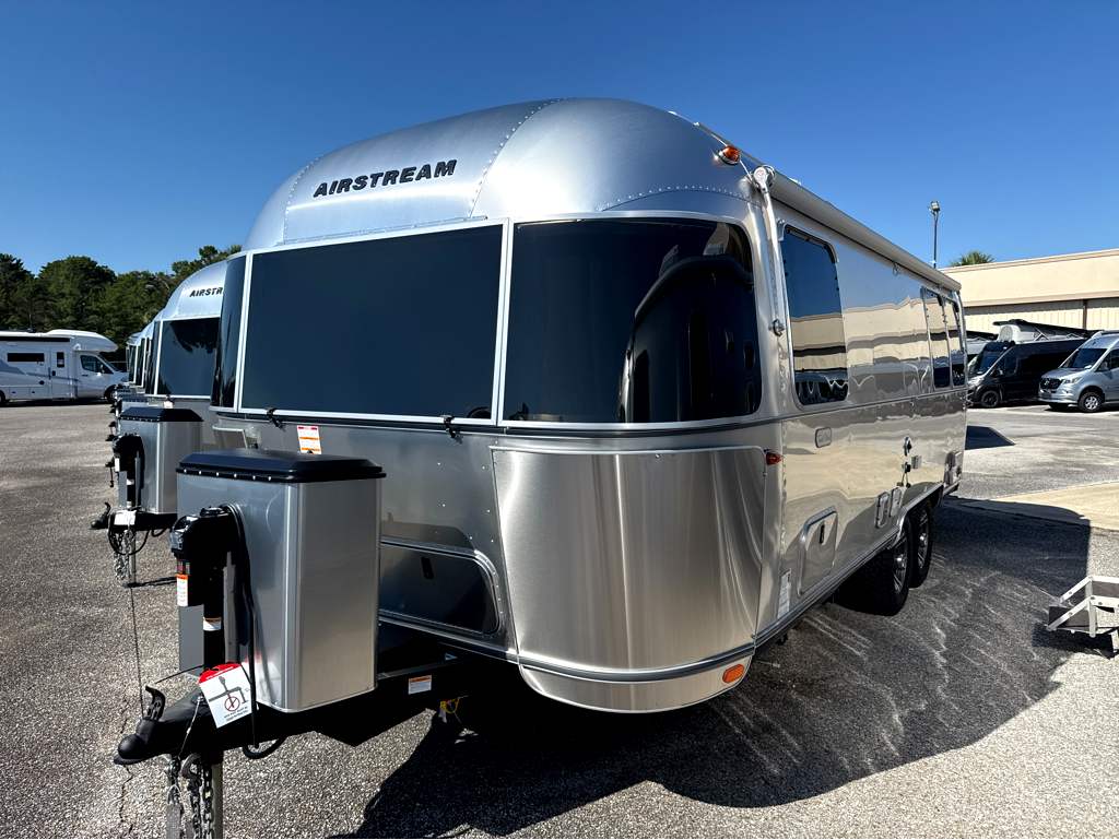2026 AIRSTREAM TRADE WIND 25FBT - Image 2