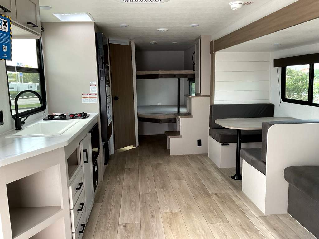 2027 JAYCO Jay Flight 270BHS - Image 7