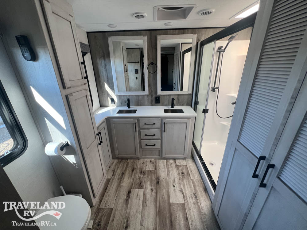2023 KZ RV Durango Gold G386FLF - Image 34