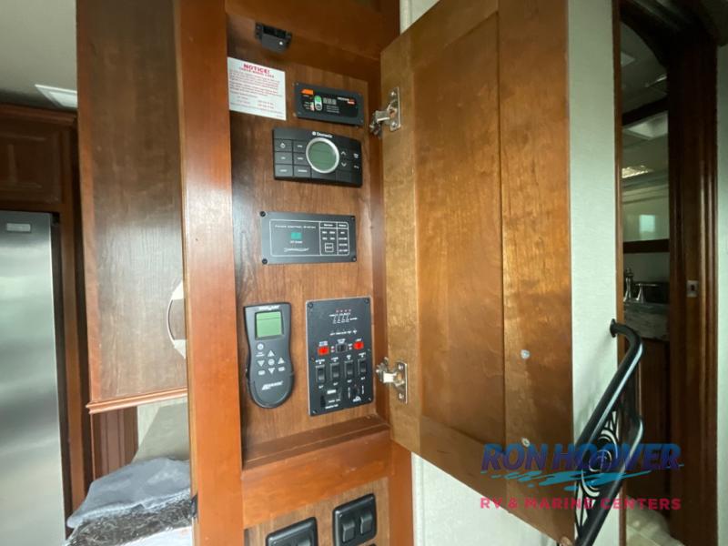 2018 DRV MOBILE SUITES AIRE 38 - Image 19