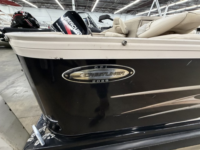 2002 CRESTLINER 2085 CFI - Image 4
