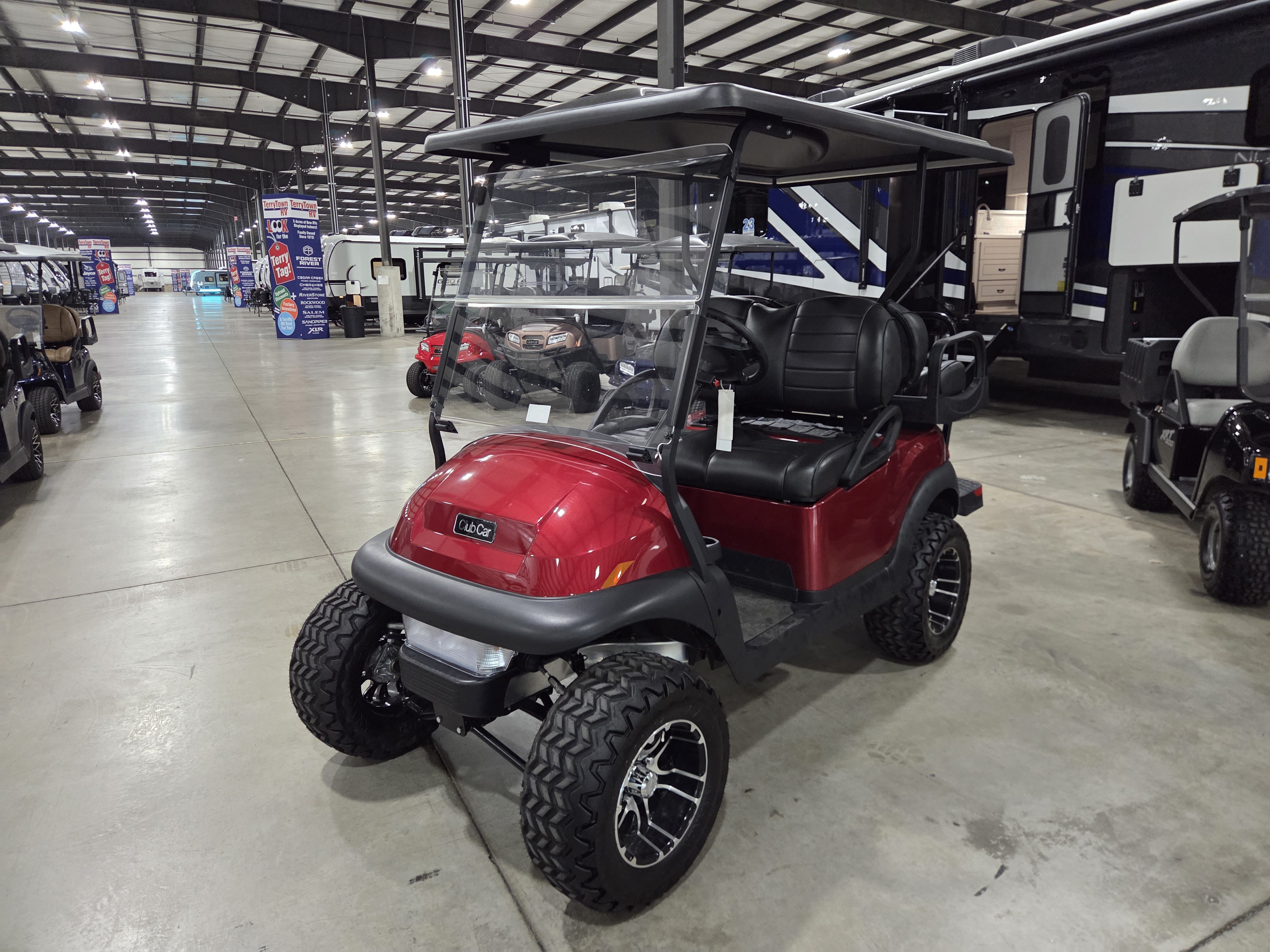 2023 Club Car Villager Lifted Electric - Image 4