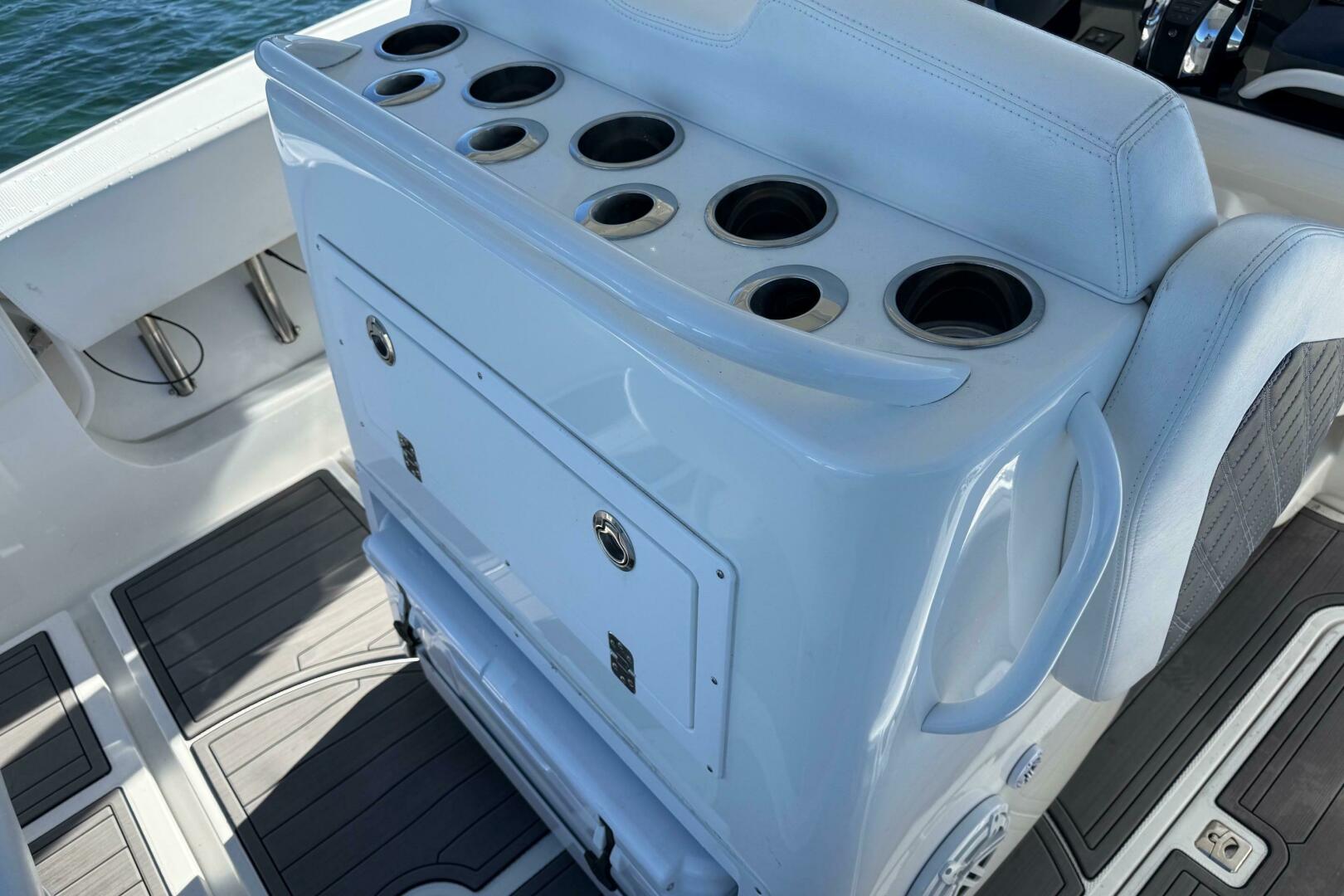 2020 Midnight Express 34 Open - Image 5