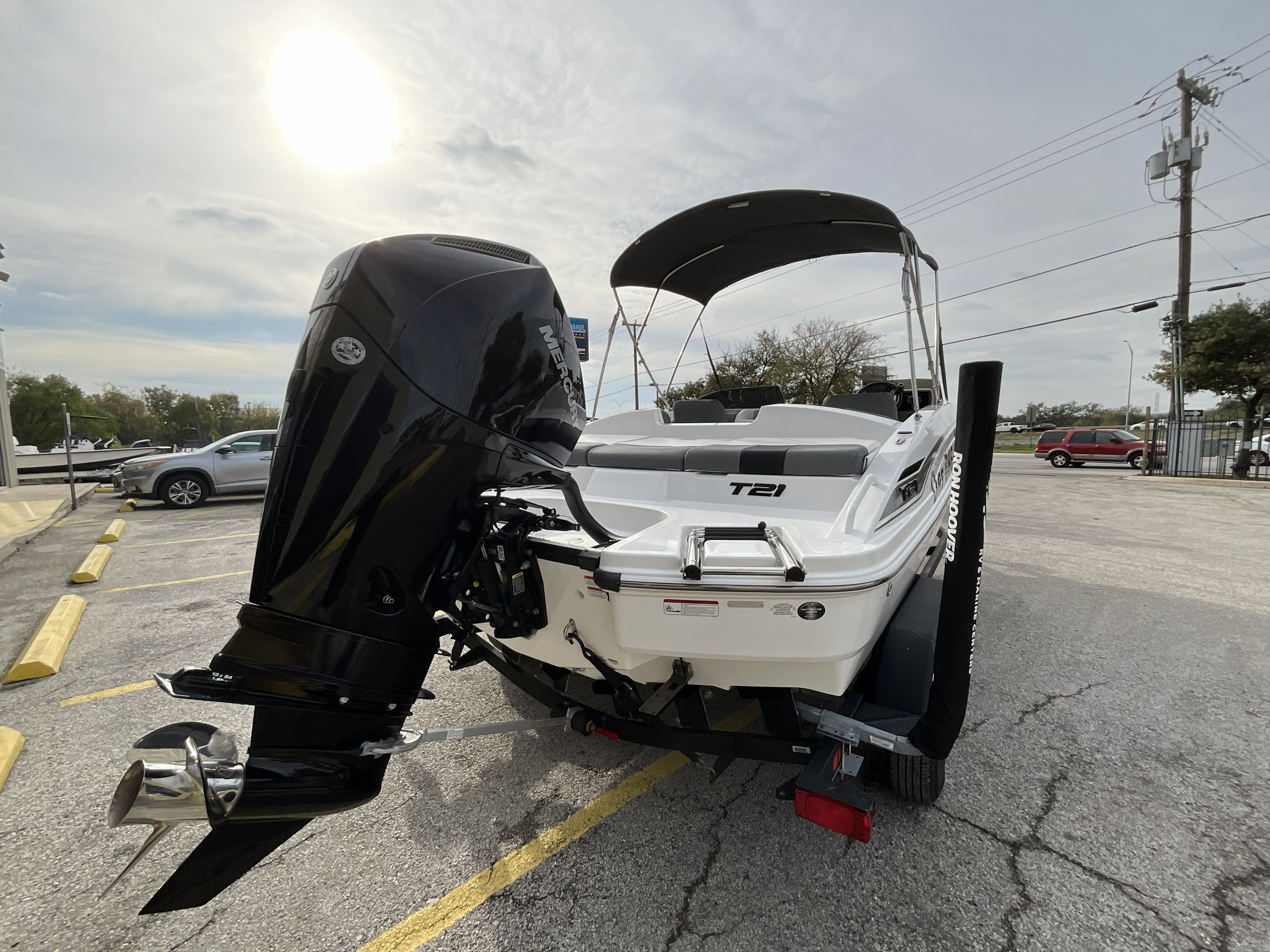 2024 TRACKER T21 - Image 6