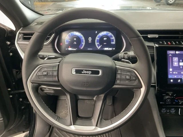 2024 Jeep Grand-Cherokee-L Laredo Altitude 4x4 - Image 14