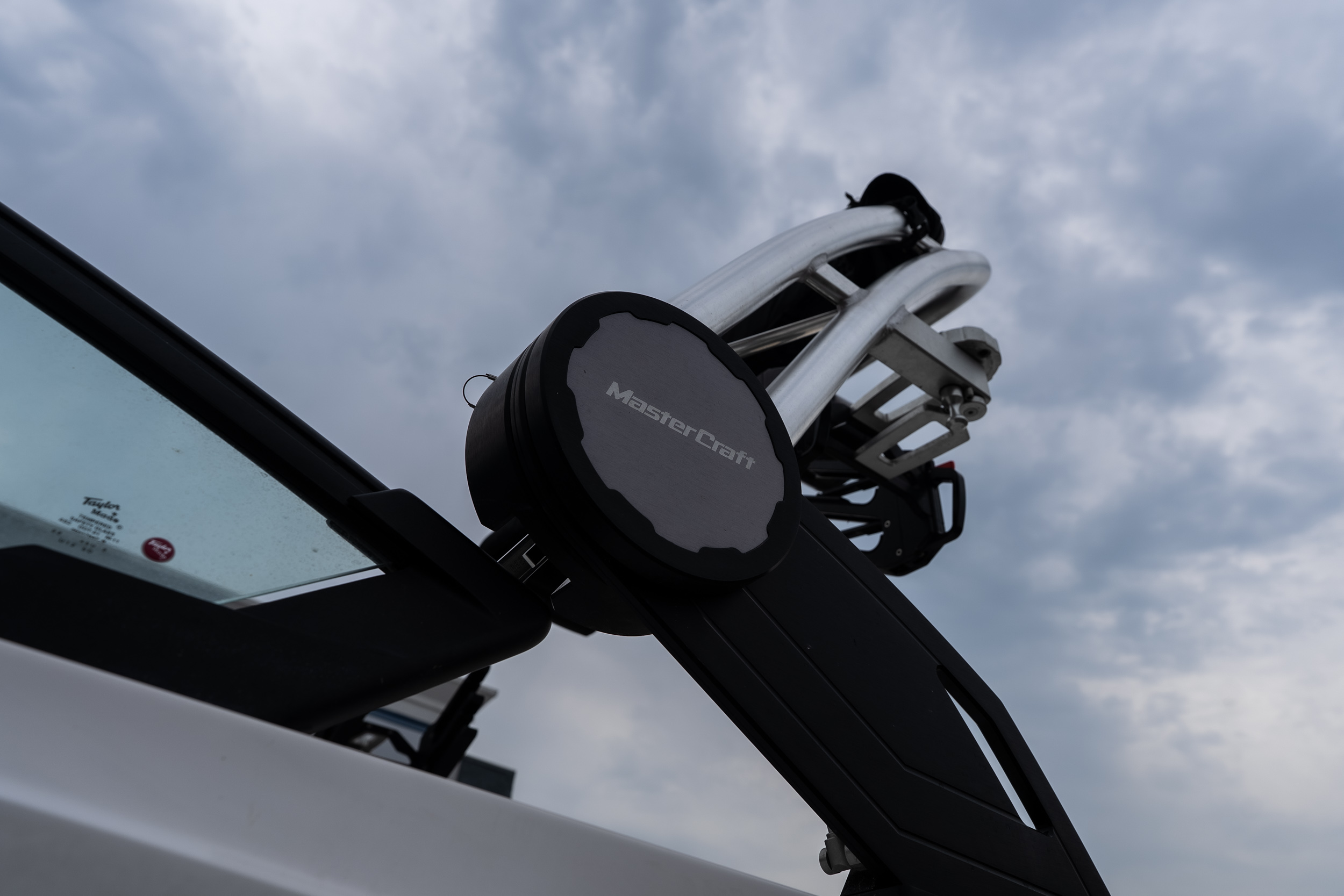 2023 MasterCraft XT24 - Image 10