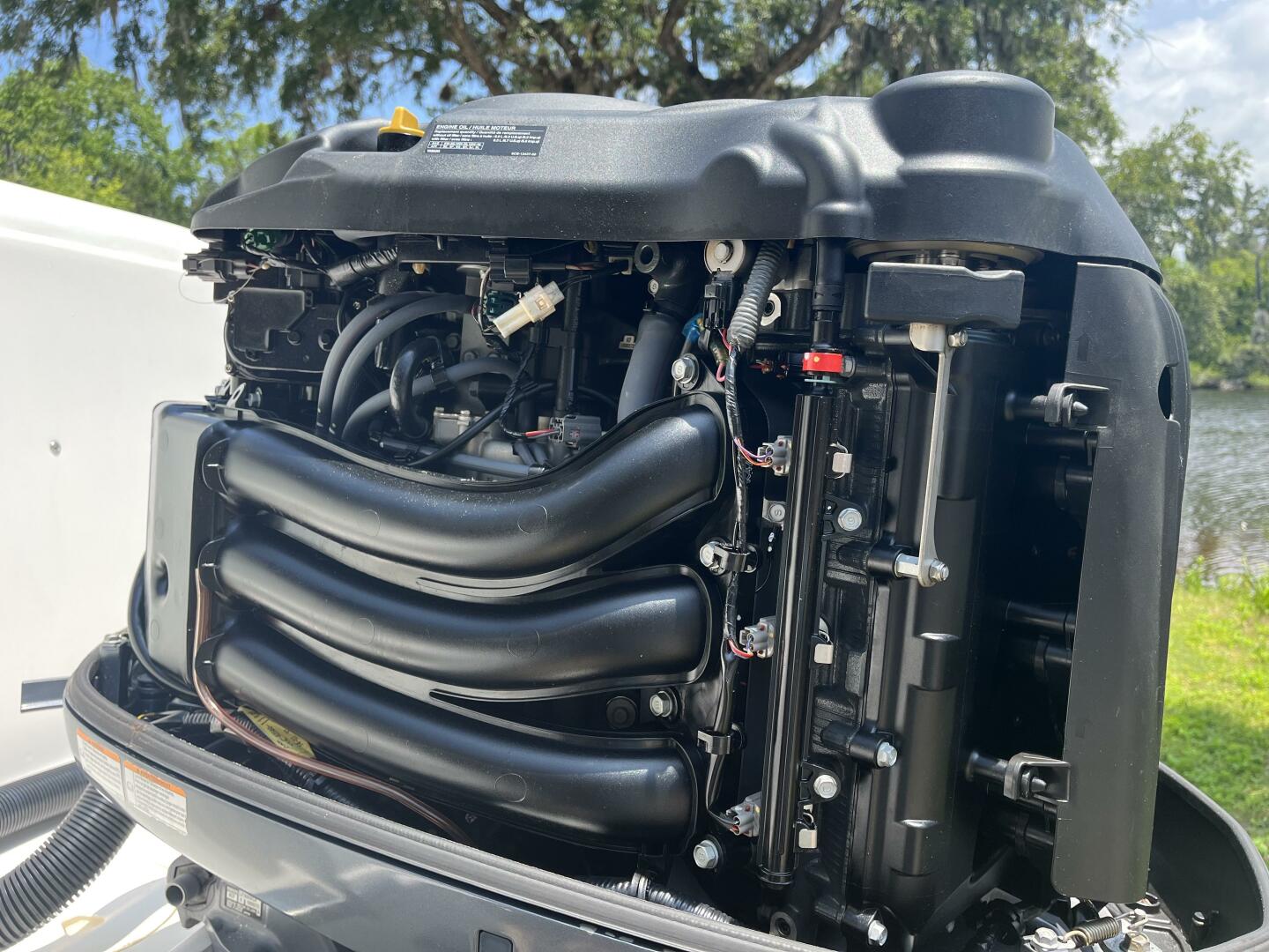 2015 Robalo R305 Walkaround - Image 16